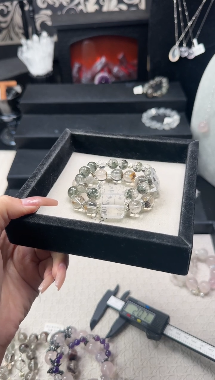 水晶手链未镶嵌李***?天然水晶 多样性发其一