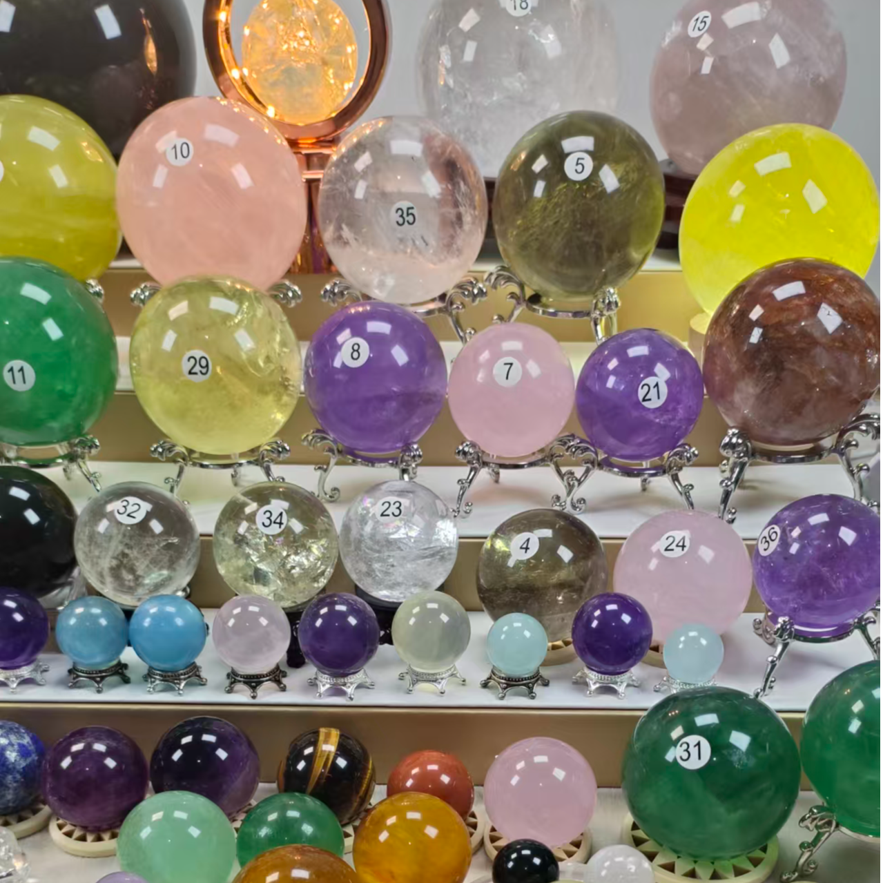 天然水晶球    大小球以直播间展示为准