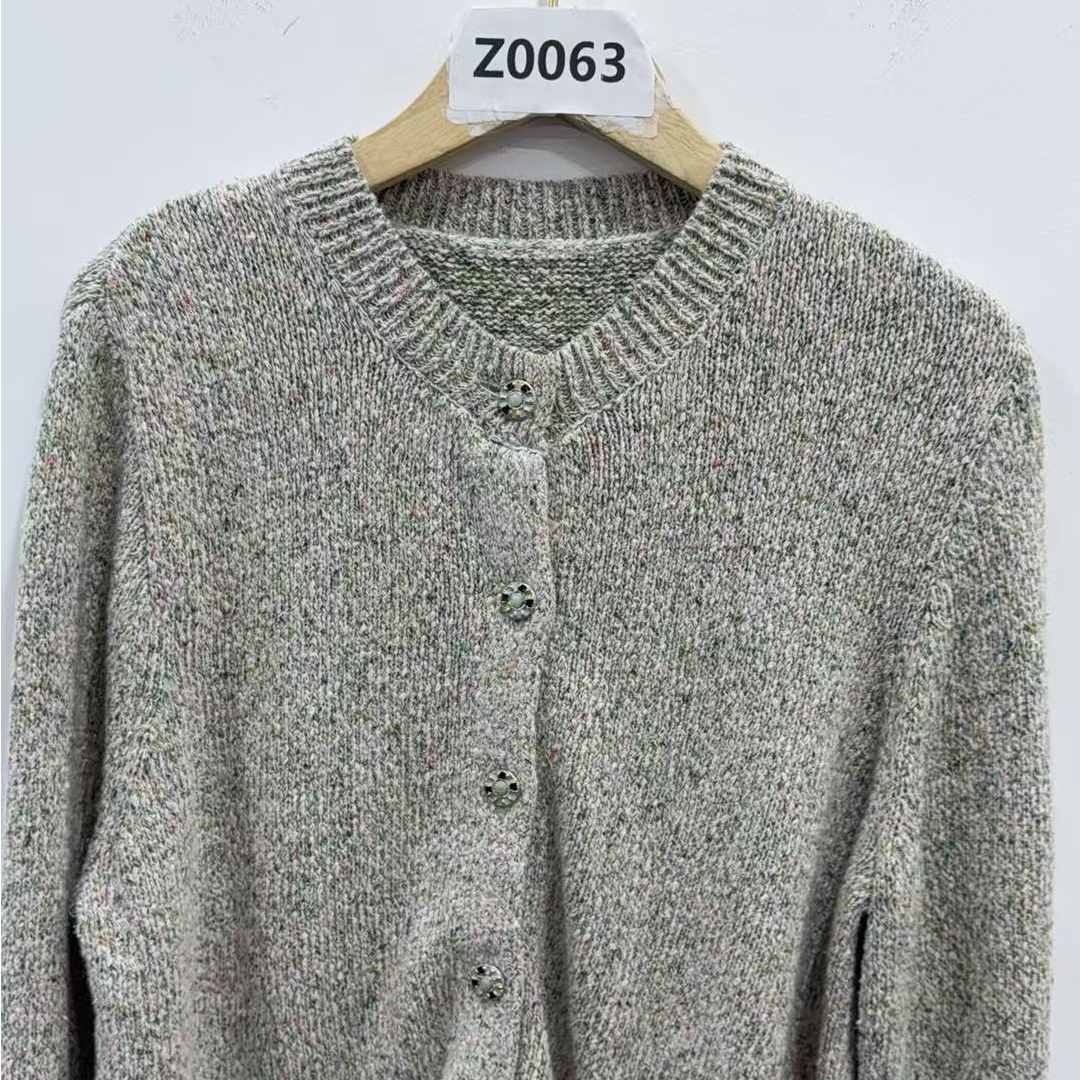 Z系-时尚女装【Z0063】贰桌下