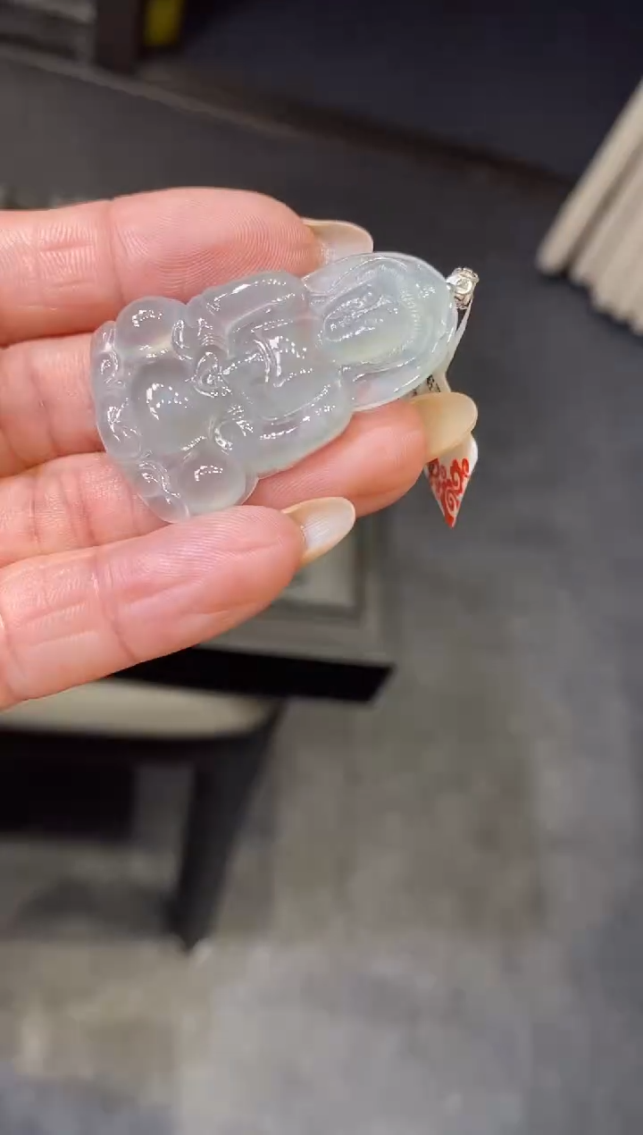 吊坠(不含链)18K金镶嵌翡翠观音