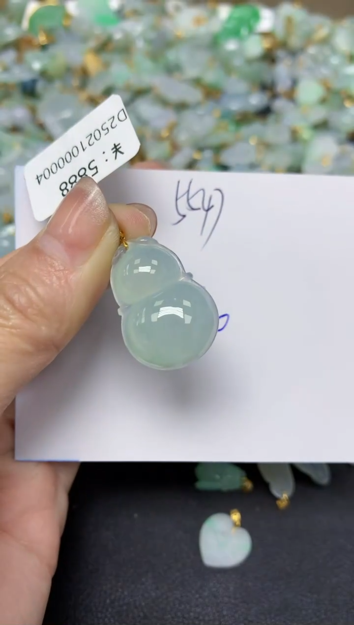 【闪购商品】翡翠颈饰18K金镶嵌天然翡翠A货