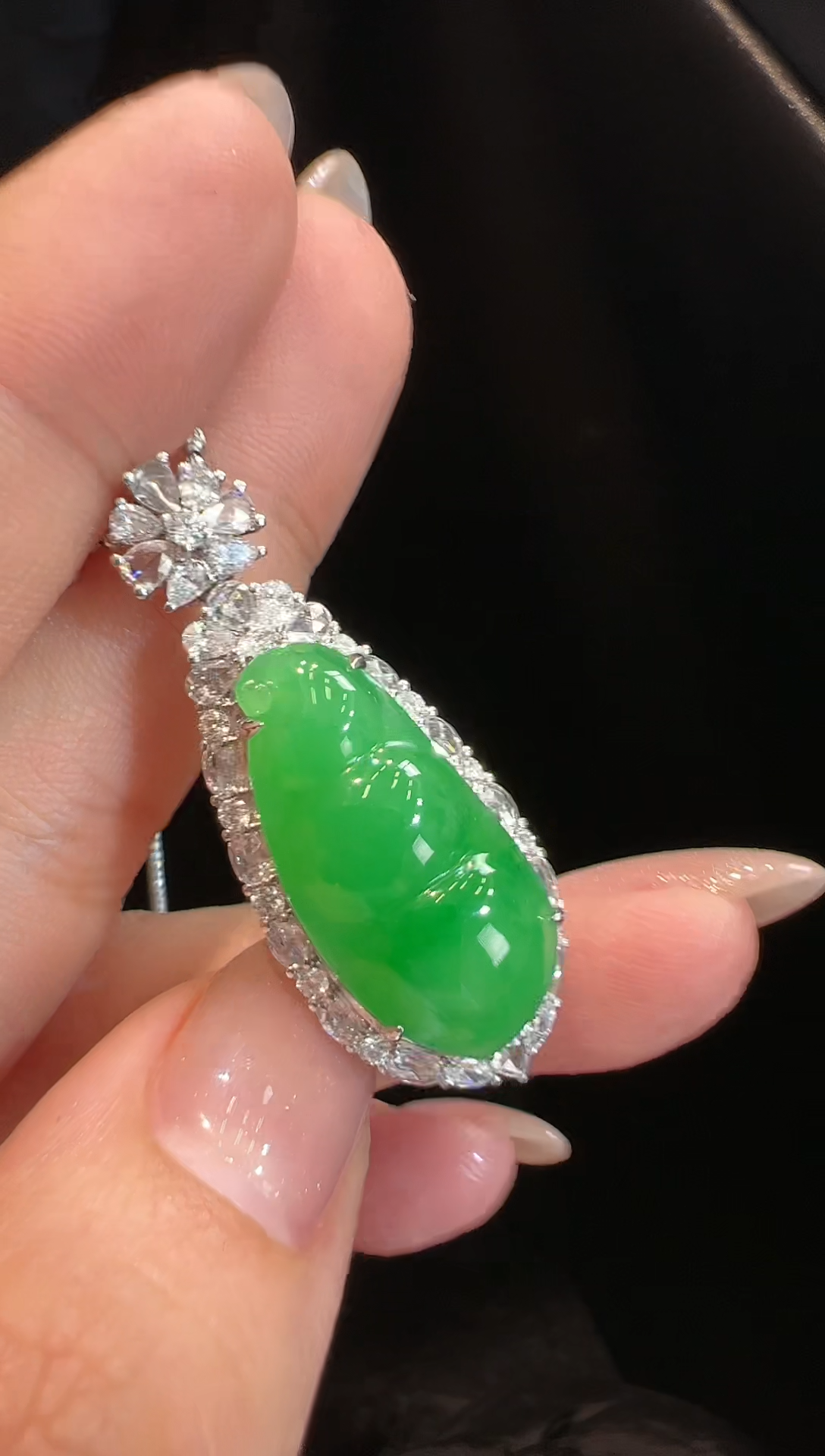 【闪购商品】翡翠颈饰18K金镶嵌吊坠