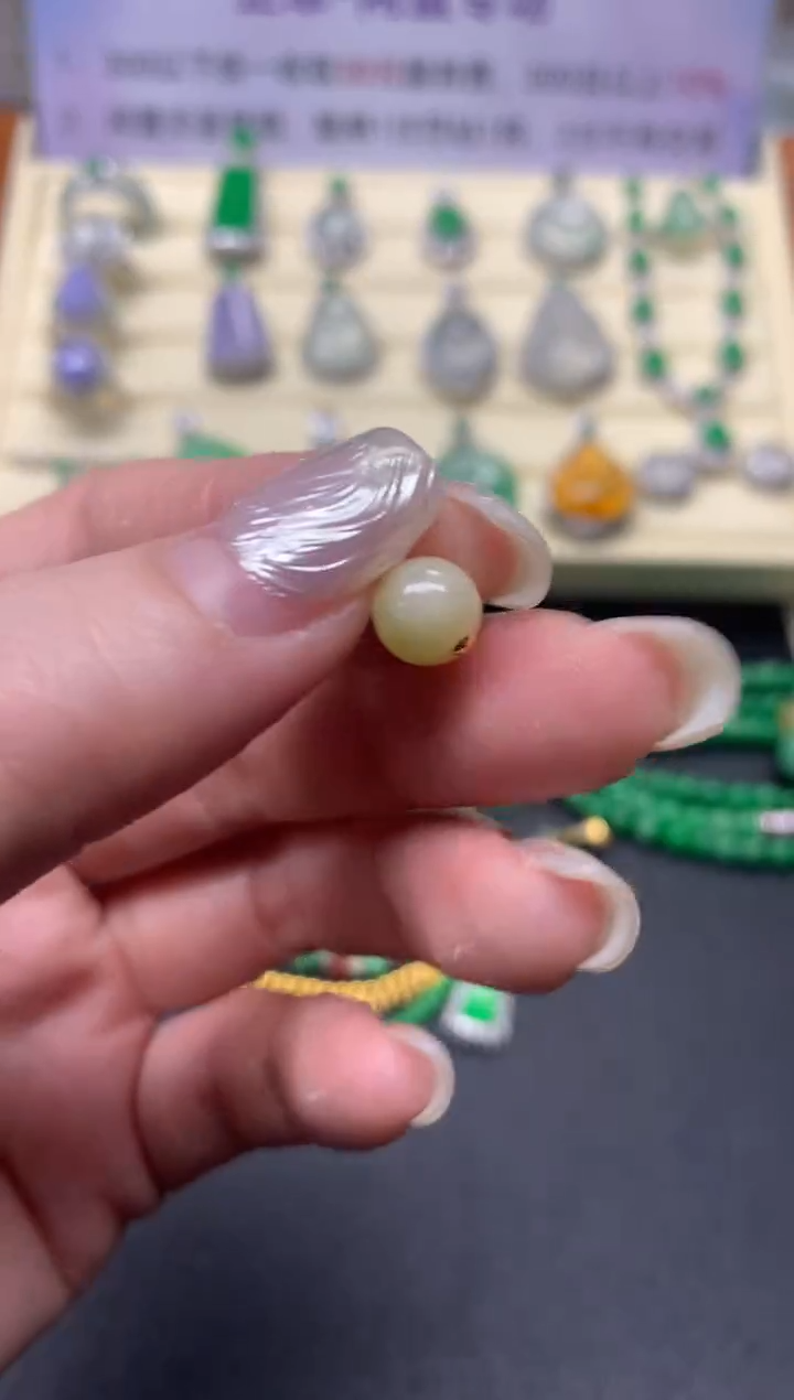 【闪购商品】翡翠吊坠(不含链)18K金镶嵌吊坠|200+30