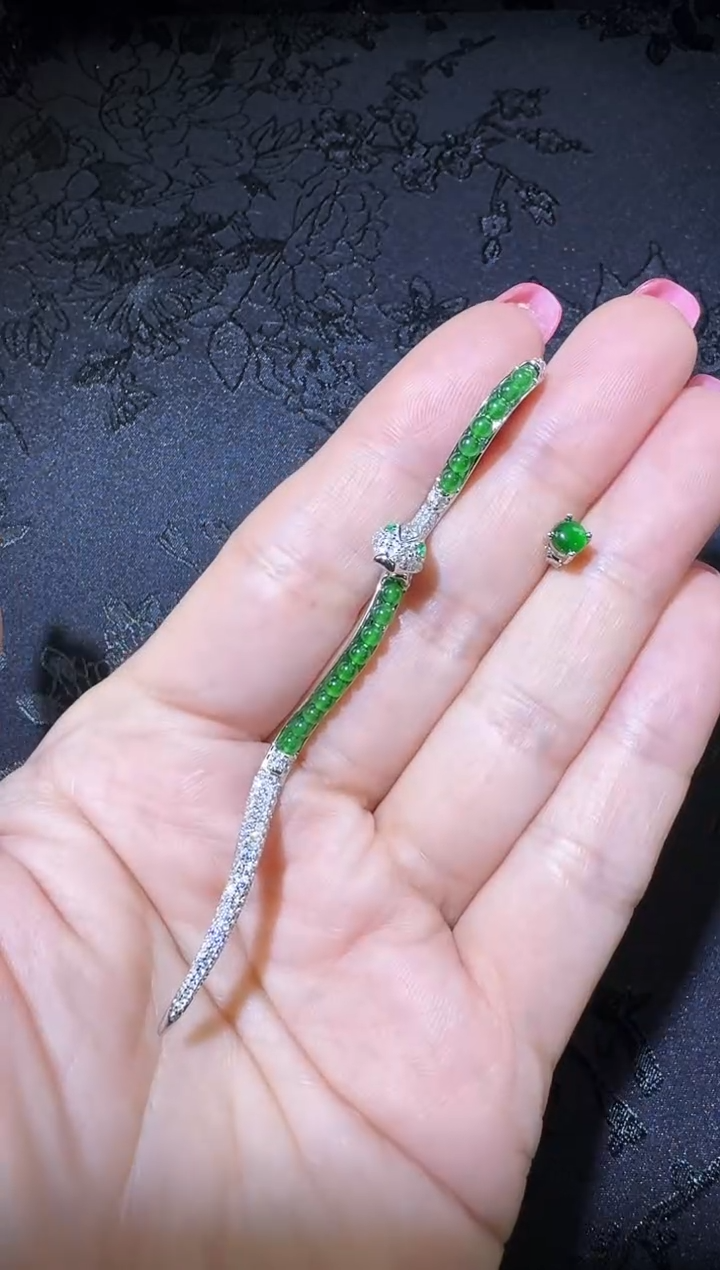 【闪购商品】翡翠耳饰银S925镶嵌蛇耳环