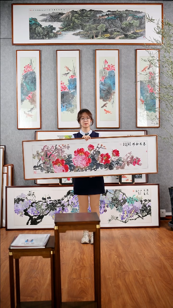 国画汪琼《惠风和畅》手绘带框162*47
