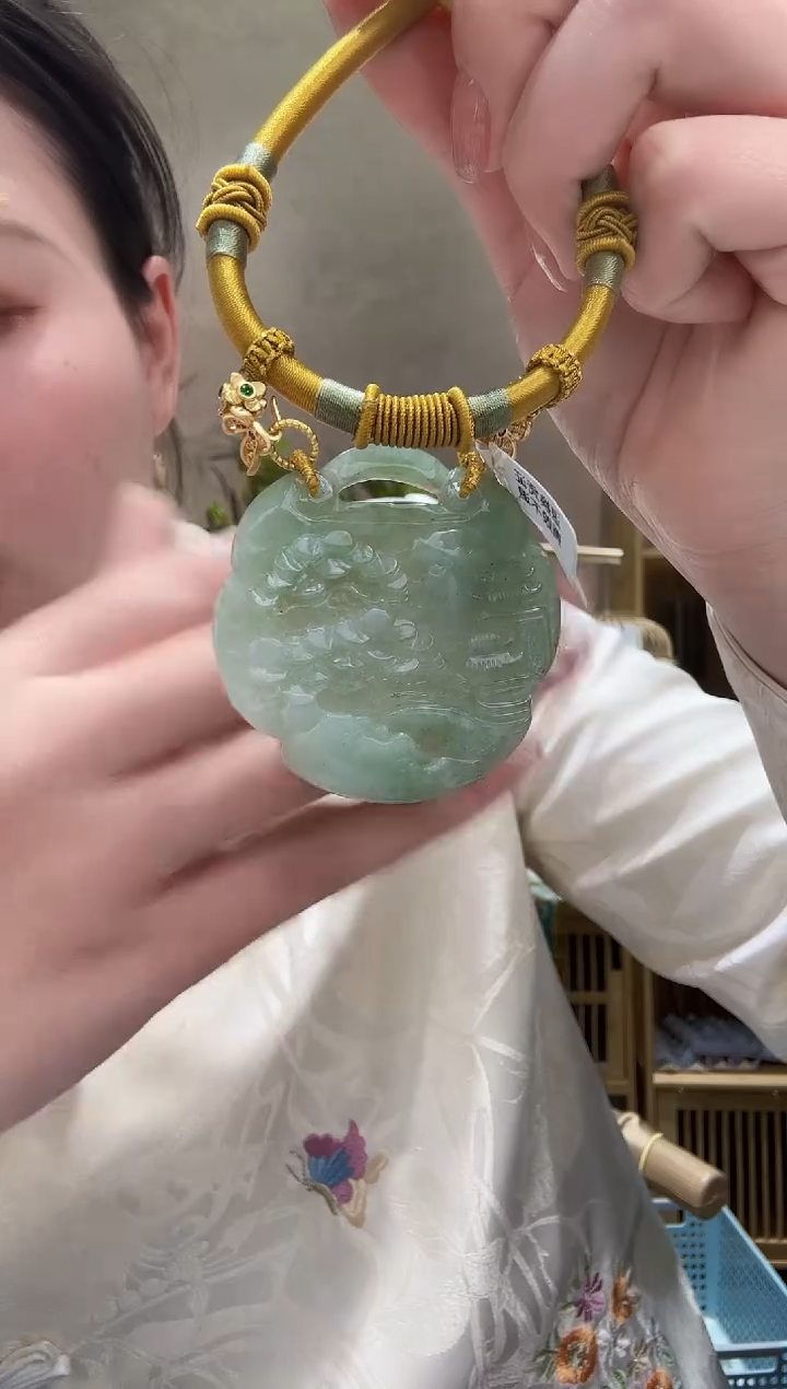 【闪购商品】翡翠颈饰未镶嵌吊坠