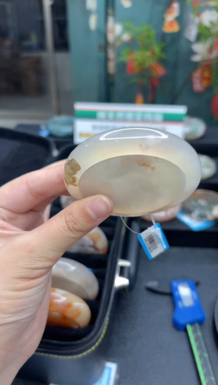 【闪购商品】石英质玉手镯未镶嵌2180（55圈赠送镯心）