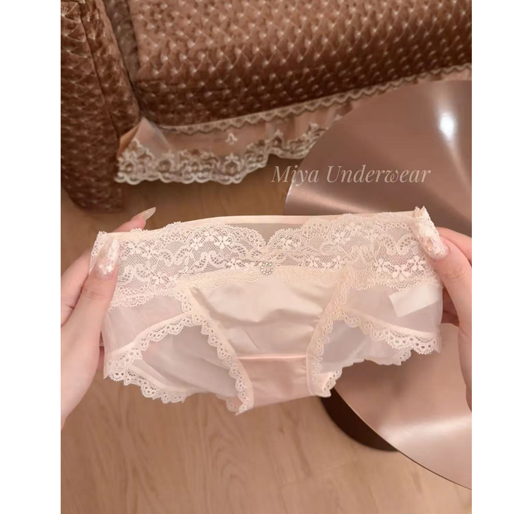 Moli·法式琳琅粉｜法式轻奢水钻缎面拼接蕾丝透气低腰少女三角裤