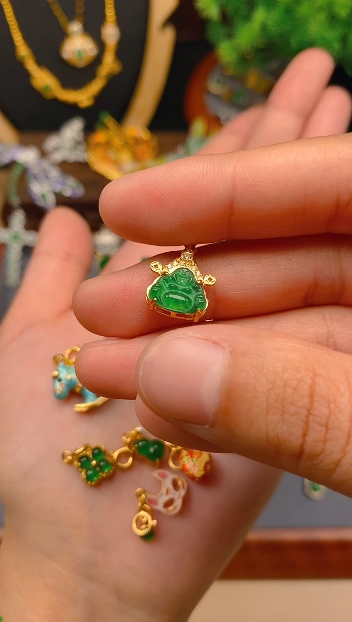 【闪购商品】翡翠吊坠(不含链)银S925镶嵌金色财神佛公