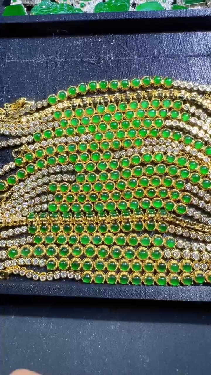 【闪购商品】定制翡翠未镶嵌手链商品多样性发货1