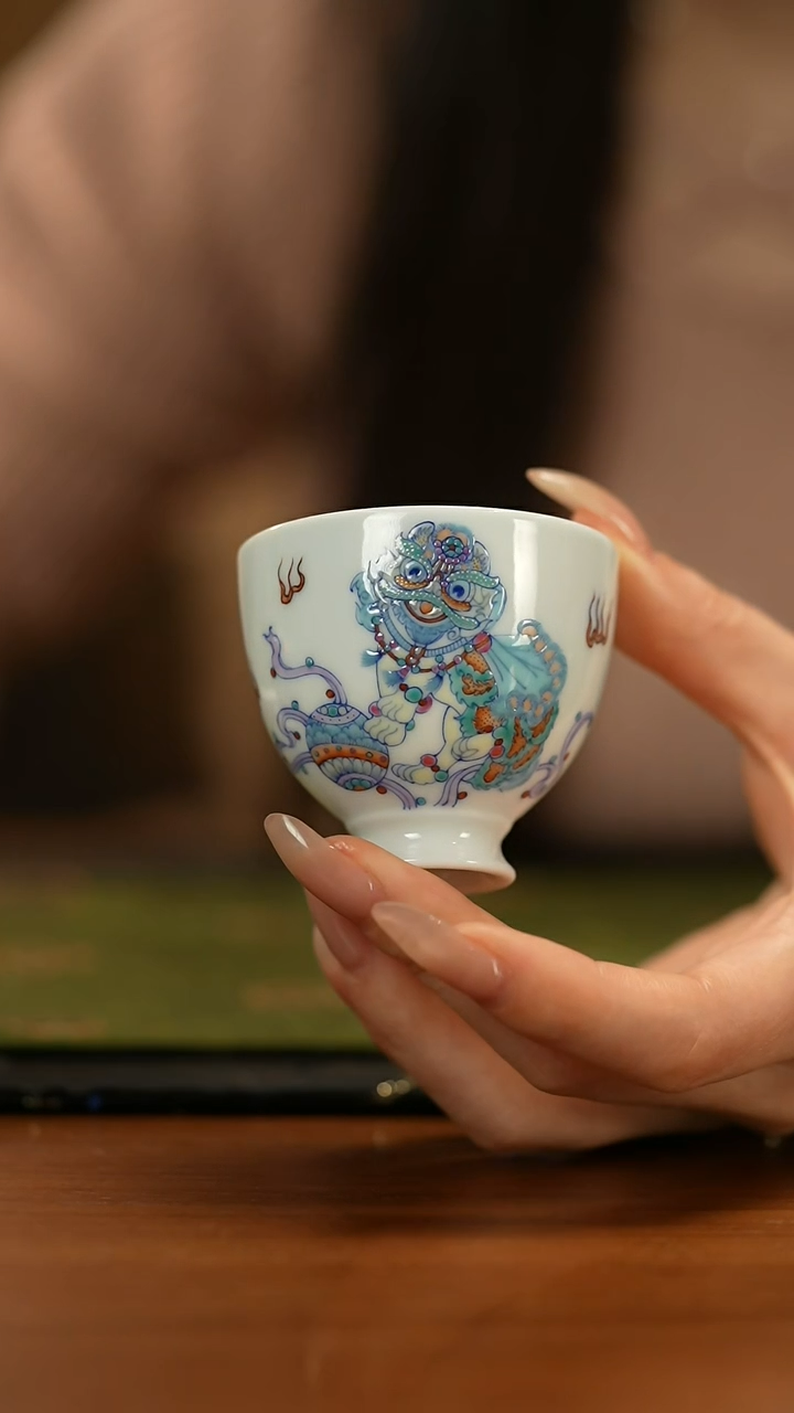 【闪购商品】瓷片冉月             