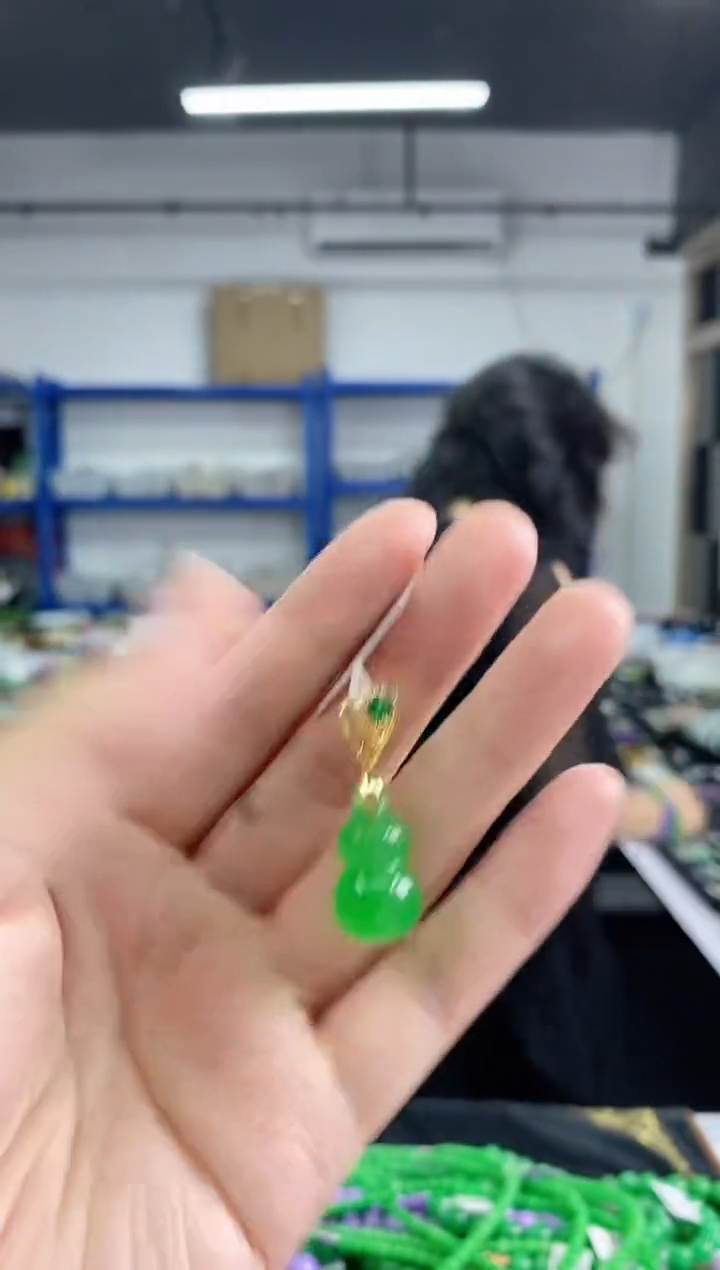 翡翠未镶嵌颈饰闪购链接多样性发其一颜色微差