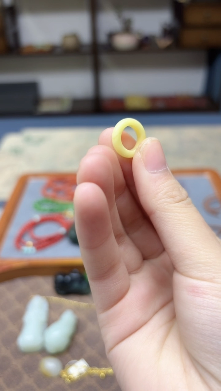 裸石蜜蜡未镶嵌c****s蜜蜡跑环配饰GW