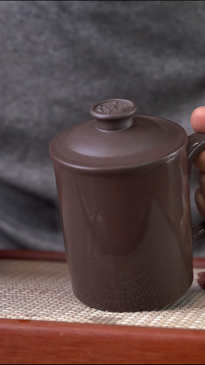 茶杯紫砂盖杯      
