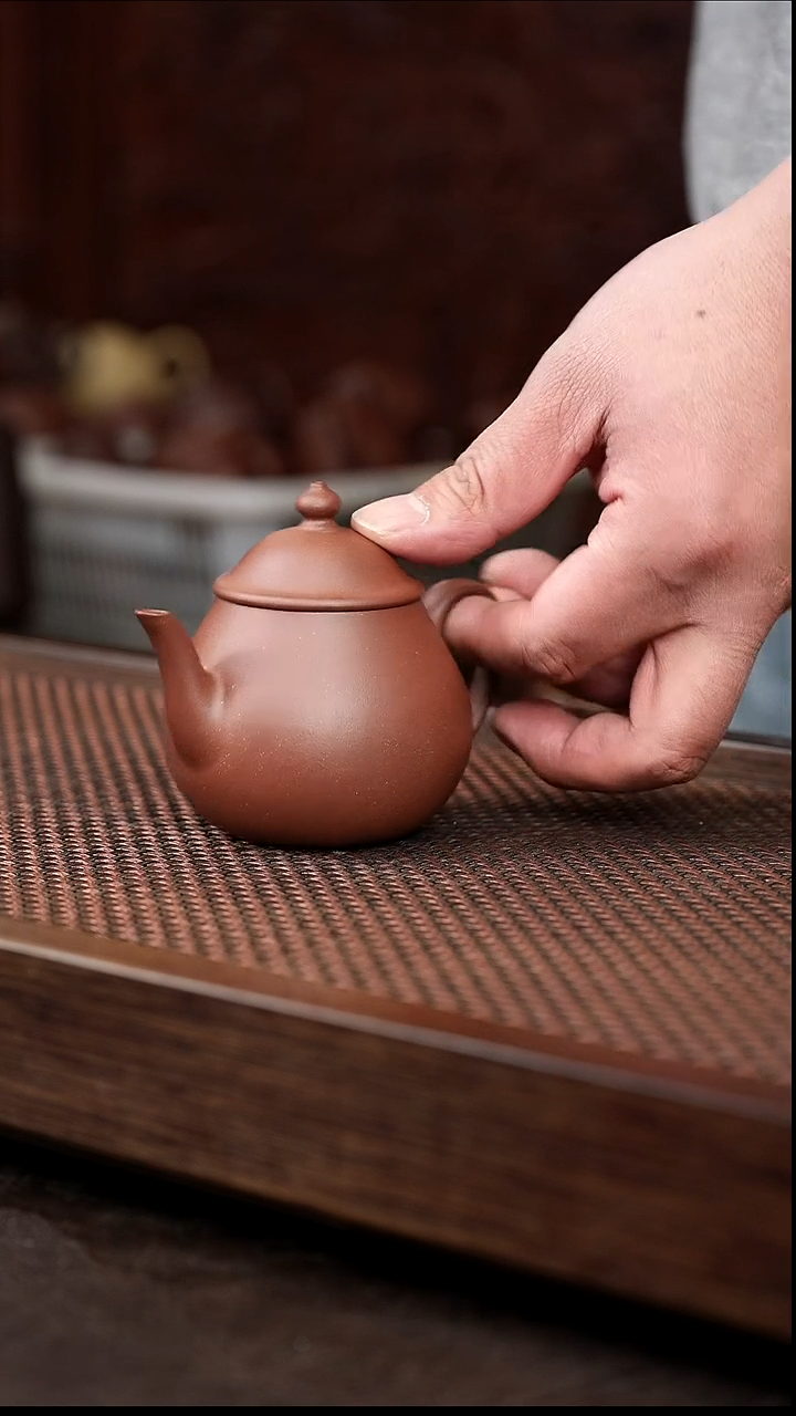 茶壶紫砂底槽清秋水