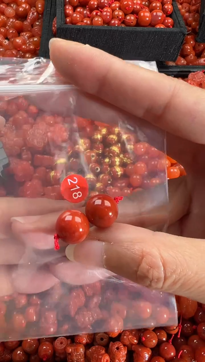 【闪购商品】南红玛瑙颈饰未镶嵌1