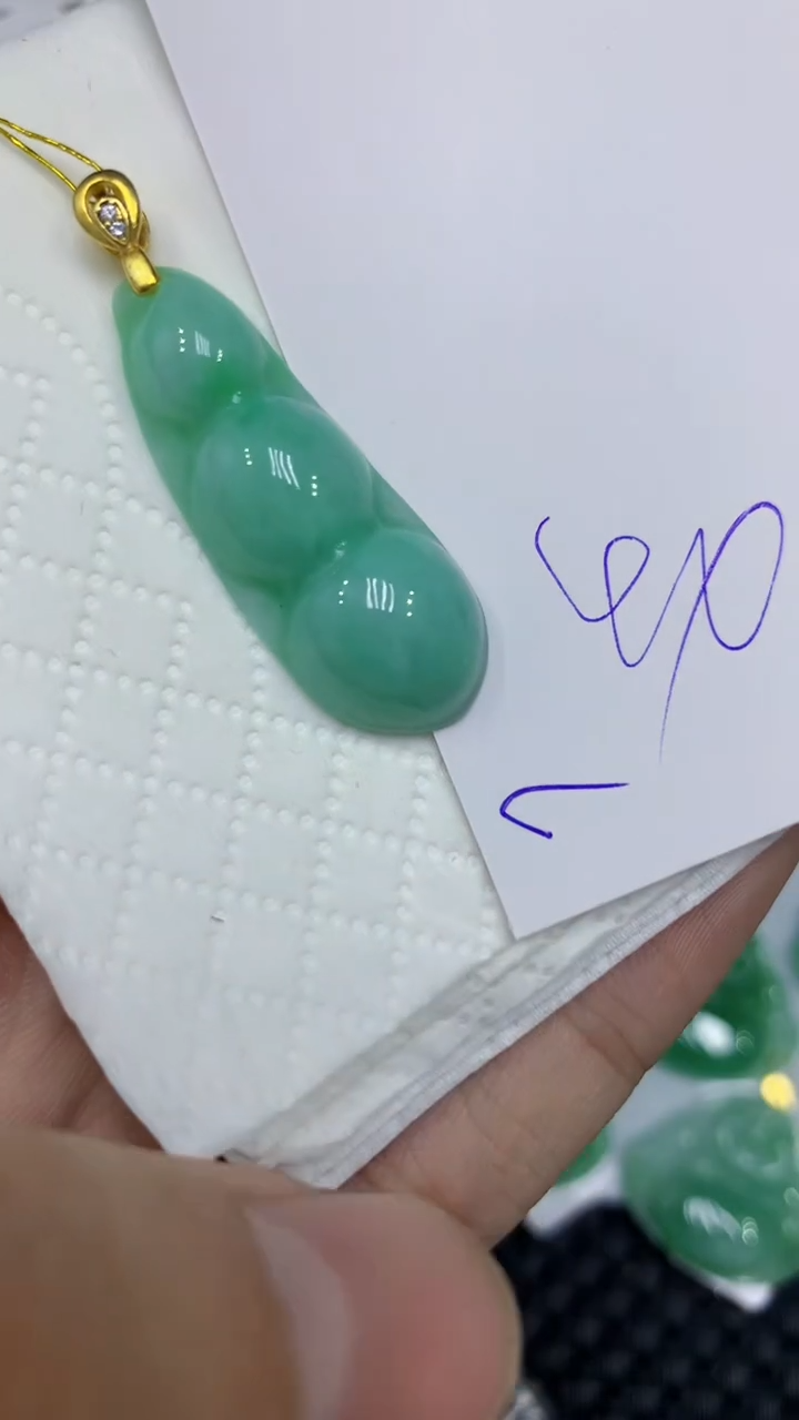 颈饰未镶嵌翡翠缅甸A货翡翠