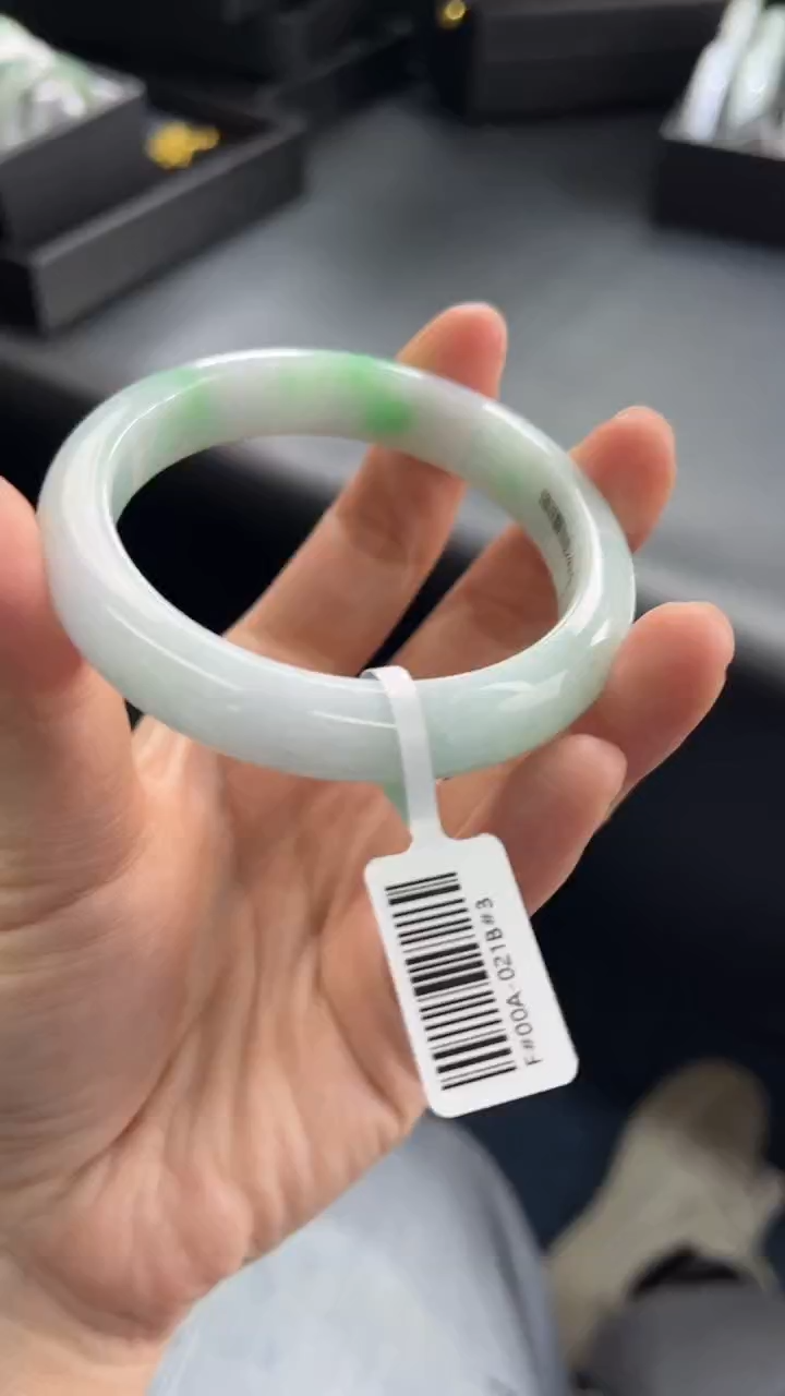 【闪购商品】翡翠手镯未镶嵌正圈