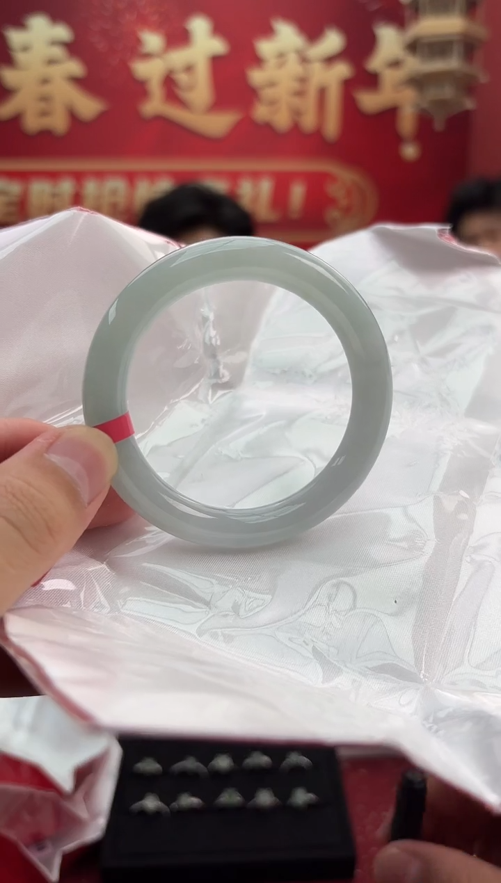 【闪购商品】翡翠手镯未镶嵌1手镯