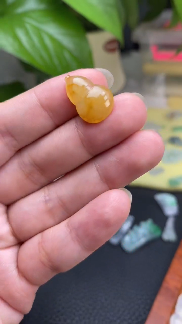 【闪购商品】翡翠挂件未镶嵌葫芦