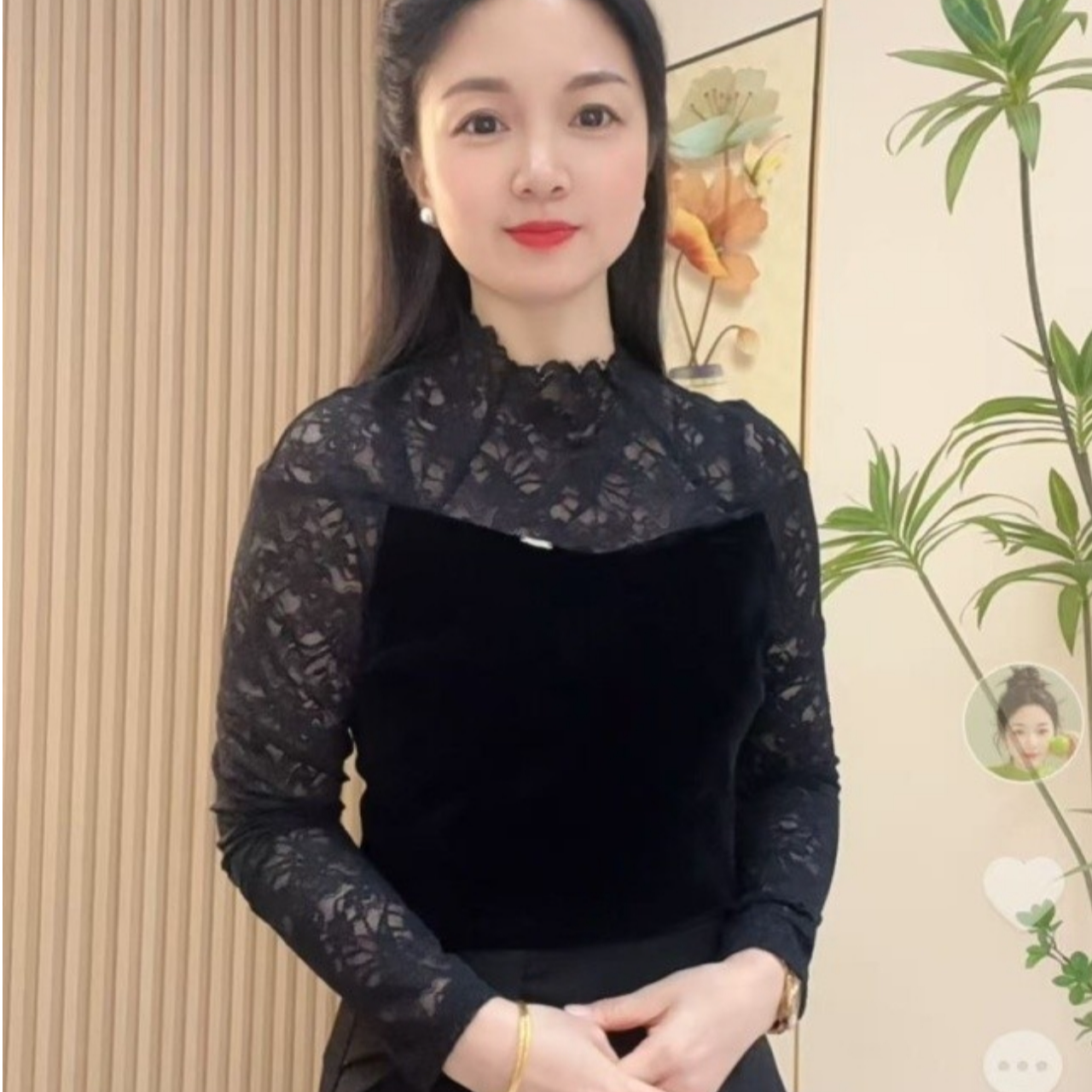 【海媚优选】早秋新款长袖半高领欧美风蕾丝拼接丝绒上衣