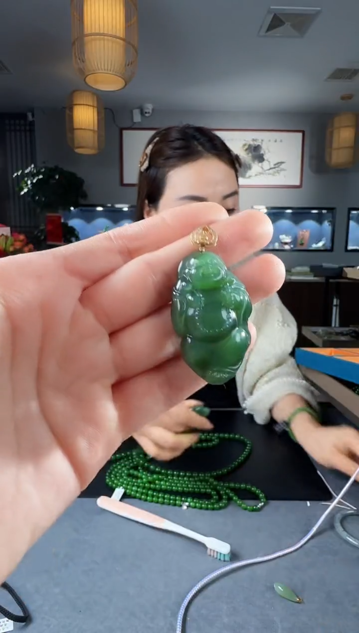 【闪购商品】和田玉吊坠(不含链)18K金镶嵌1