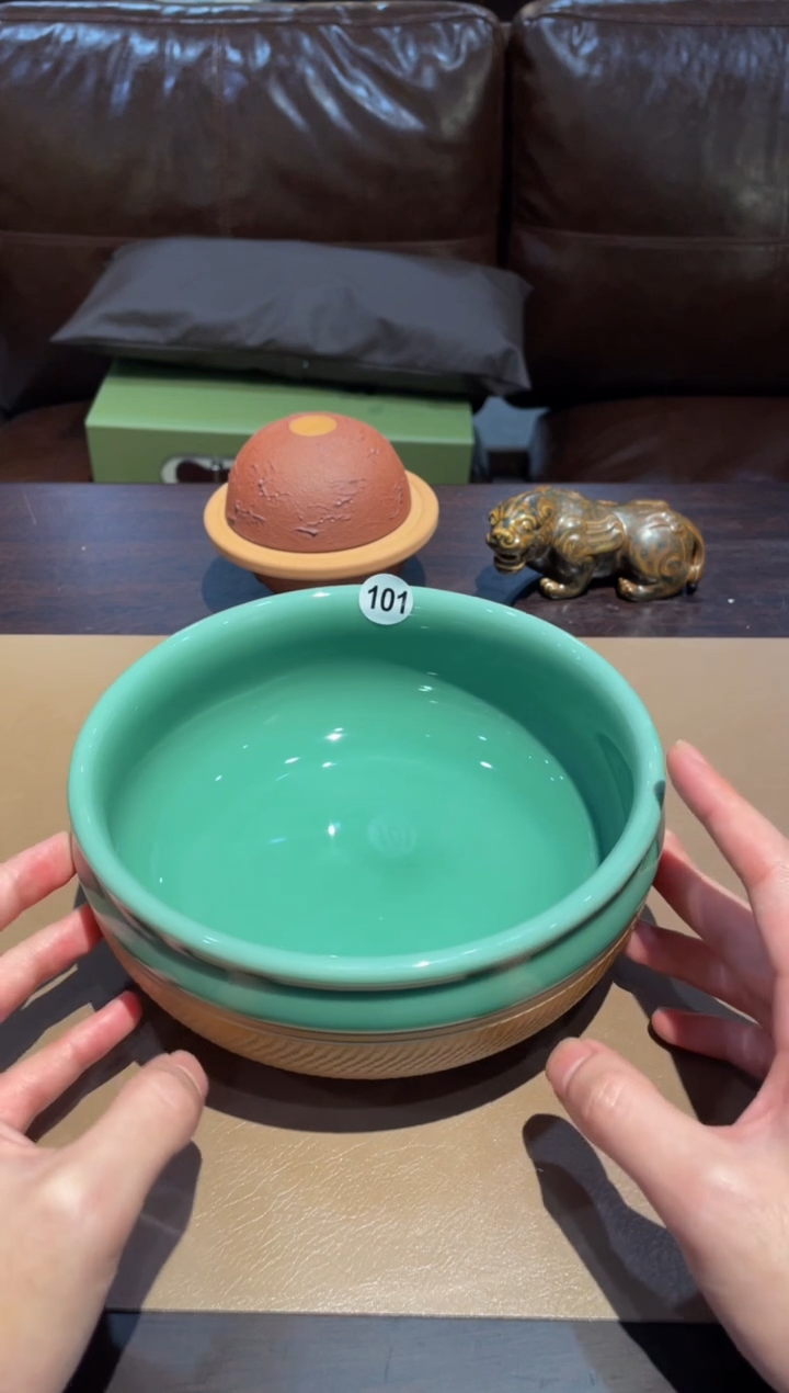 101窑承青瓷跳刀大洗-微瑕