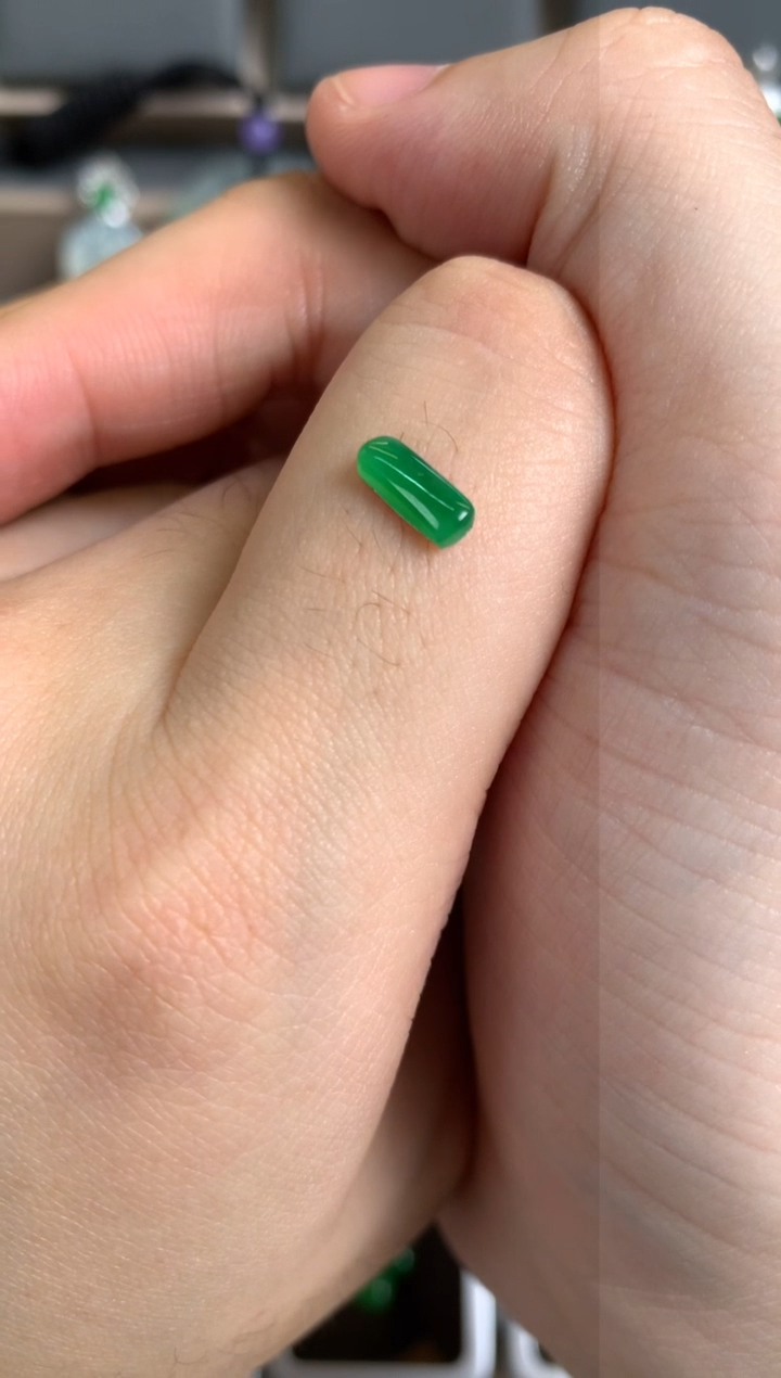 未镶嵌定制翡翠裸玉