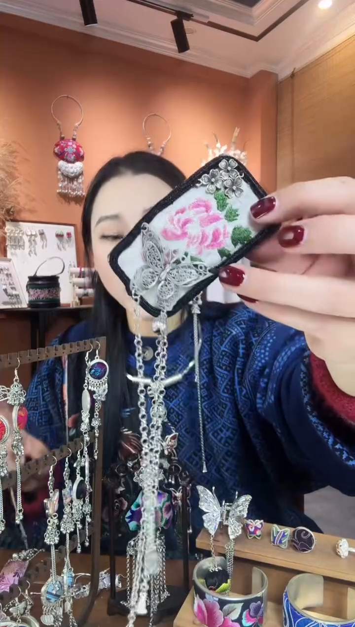 【闪购商品】刺绣纯手工民族风发夹