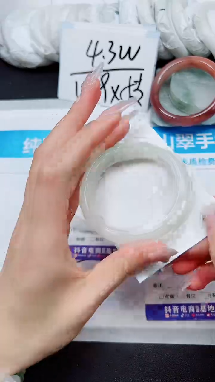 【闪购商品】石英质玉手镯未镶嵌A359-55`56`