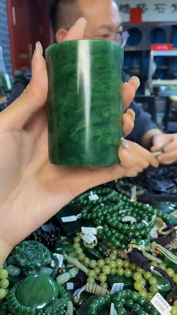 未镶嵌和田玉挂件1