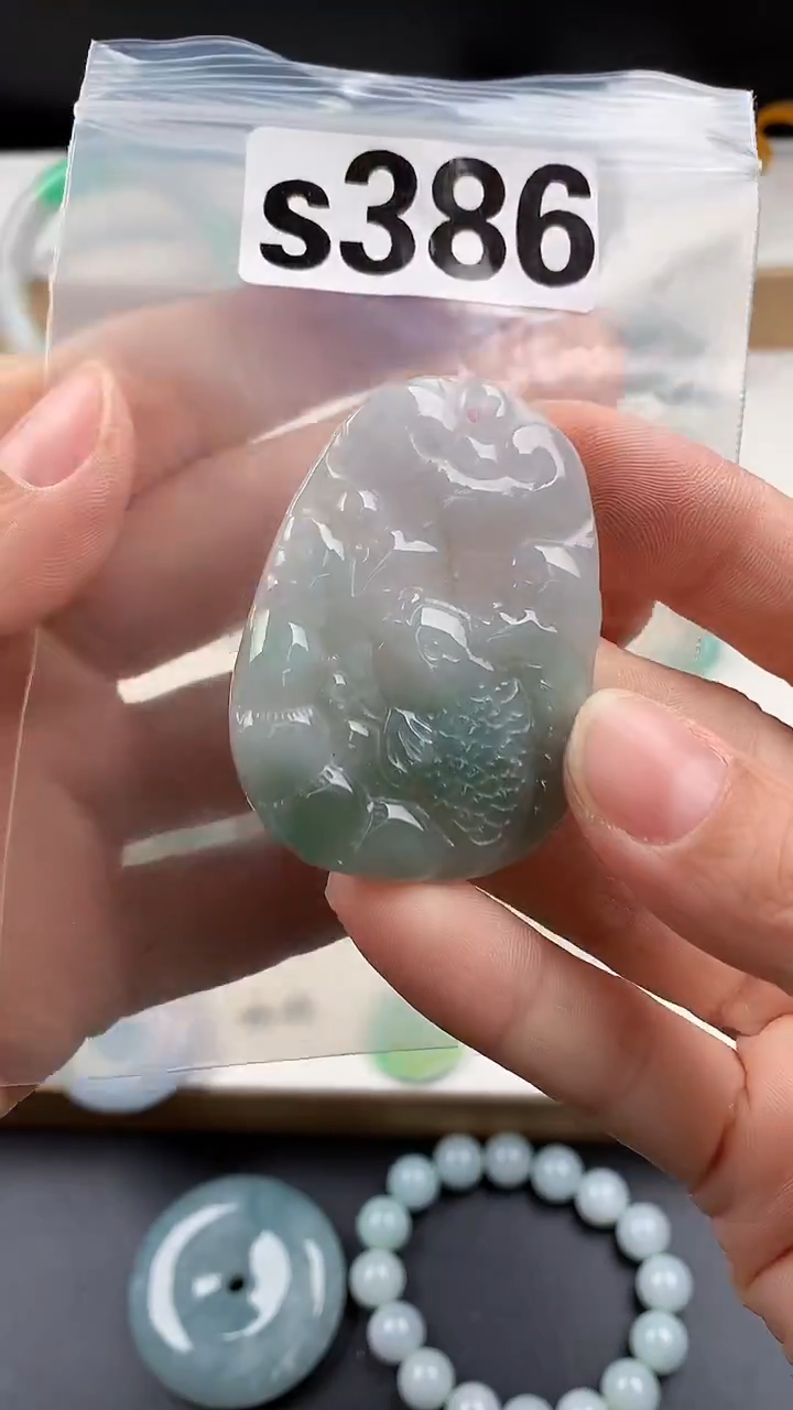 颈饰未镶嵌翡翠天然翡翠吊坠挂件