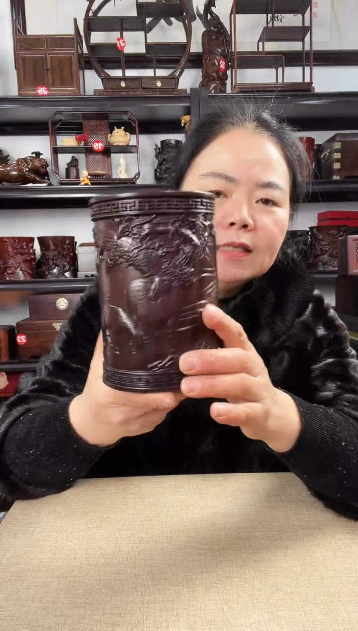 木三羊笔筒老李红木工艺品