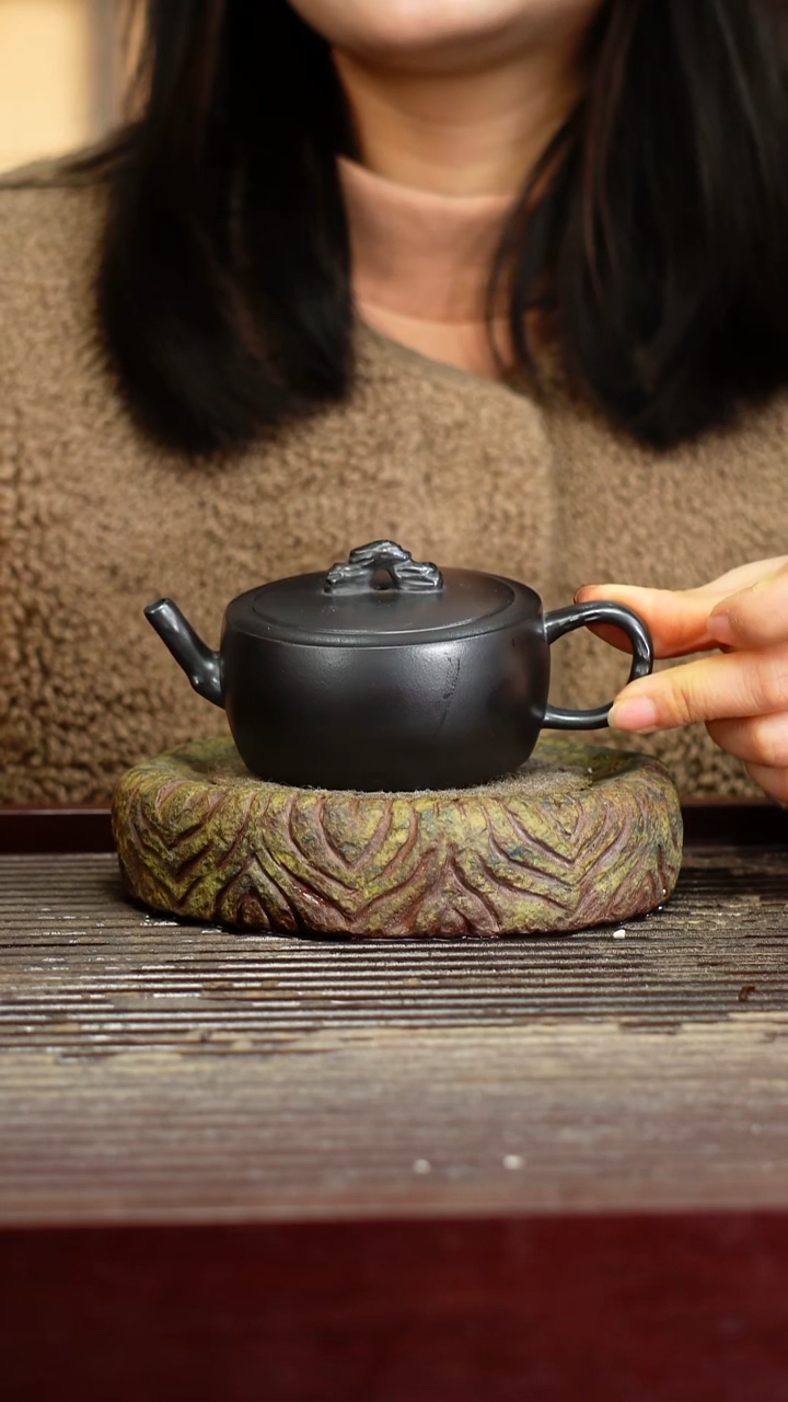 宜兴原矿紫砂壶茶壶宜兴原矿紫砂壶茶壶150C