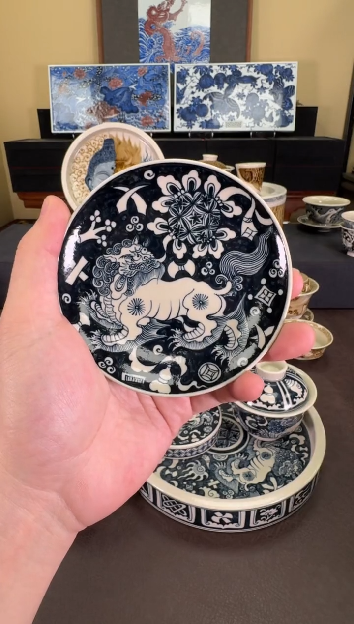 【闪购商品】二号釉双狮纹盖置