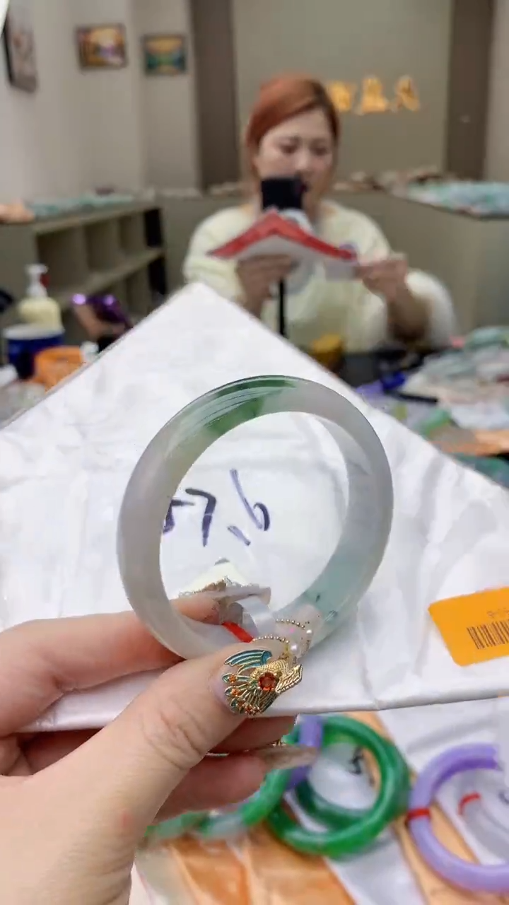 【闪购商品】翡翠手镯未镶嵌0011742883