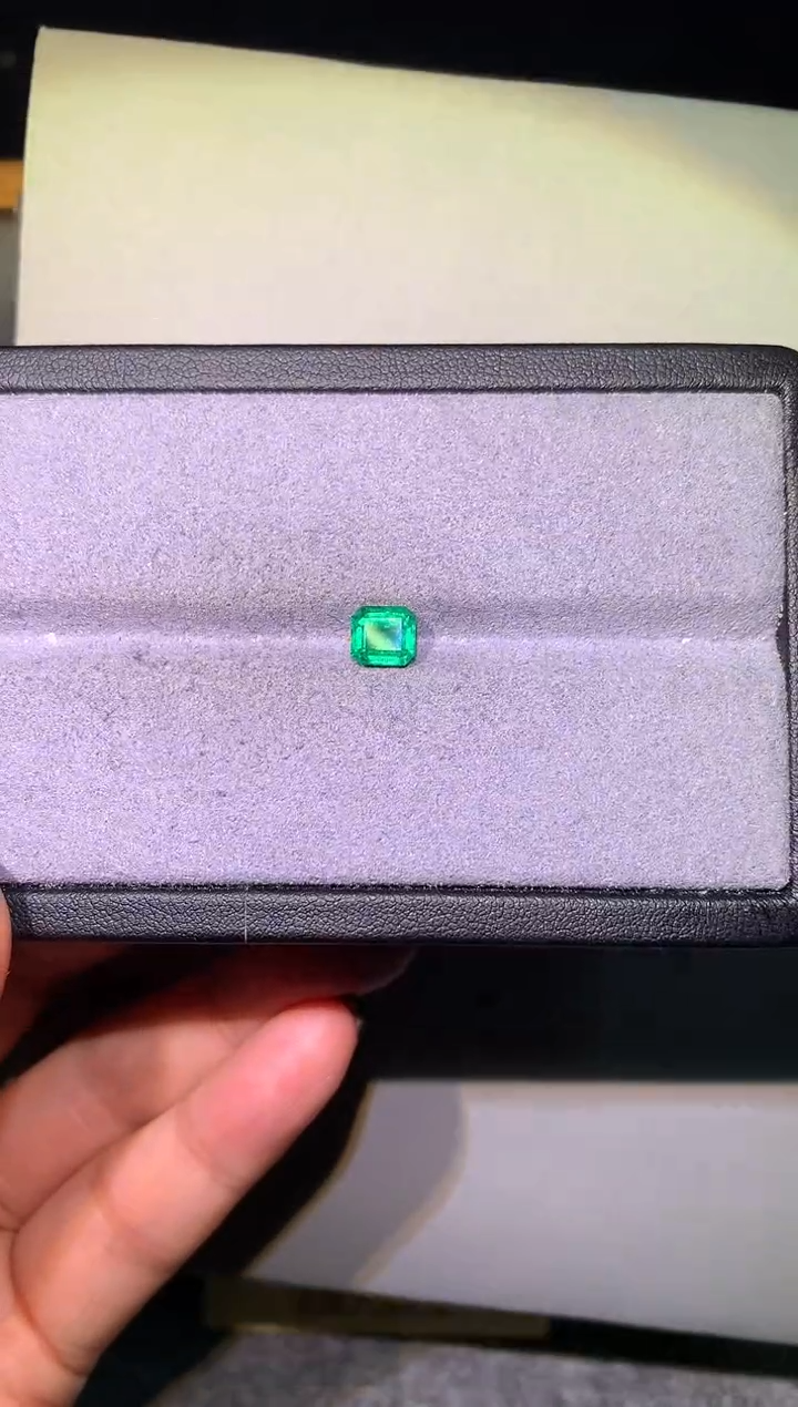 【闪购商品】祖母绿裸石未镶嵌1.47ctVVG微油吉尔德A232