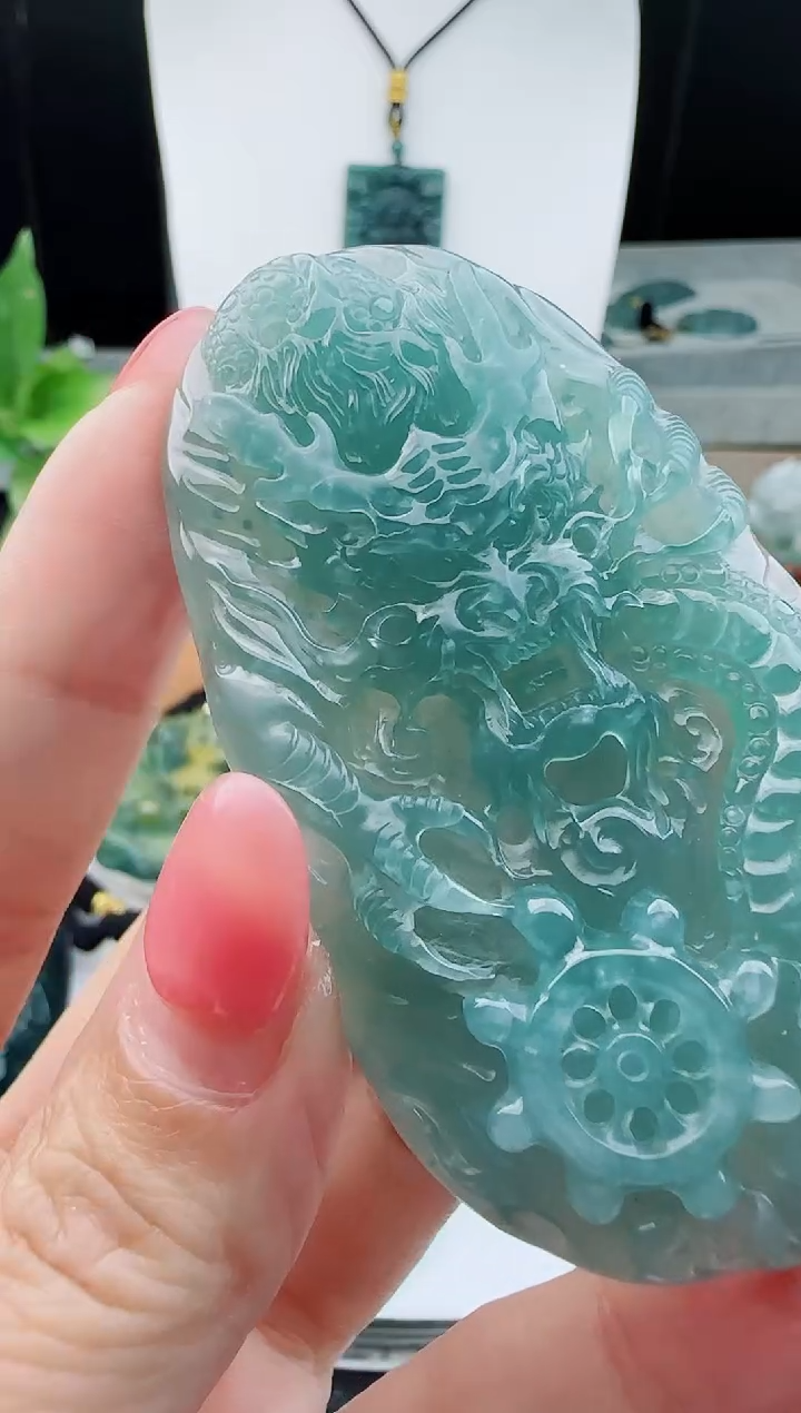 【闪购商品】翡翠颈饰未镶嵌多样性随机一件发货