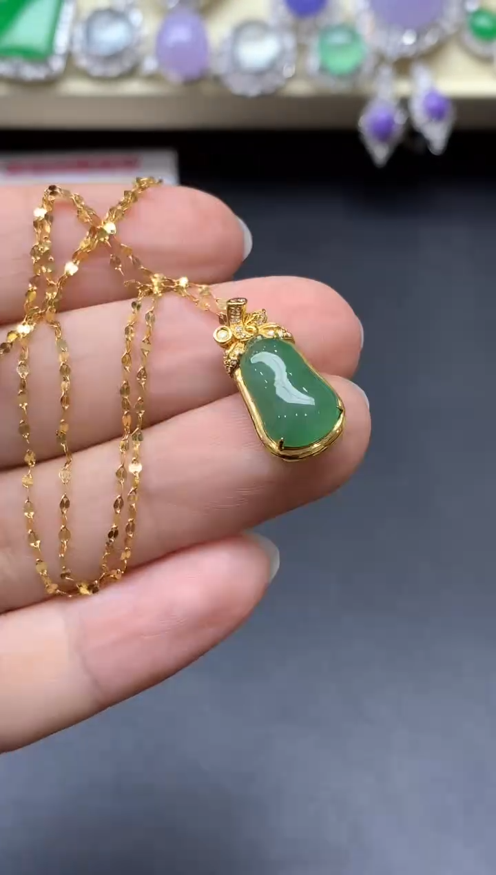 颈饰18K金镶嵌翡翠489-中国好珍宝