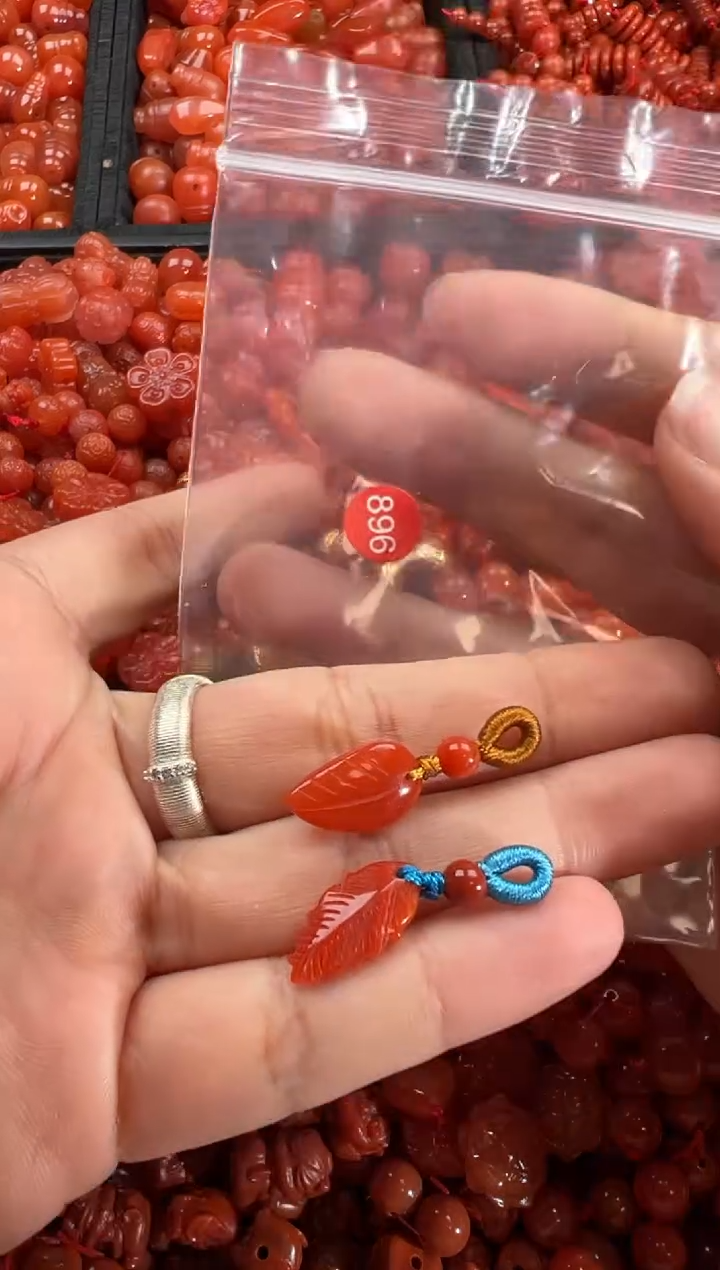 【闪购商品】南红玛瑙颈饰未镶嵌1