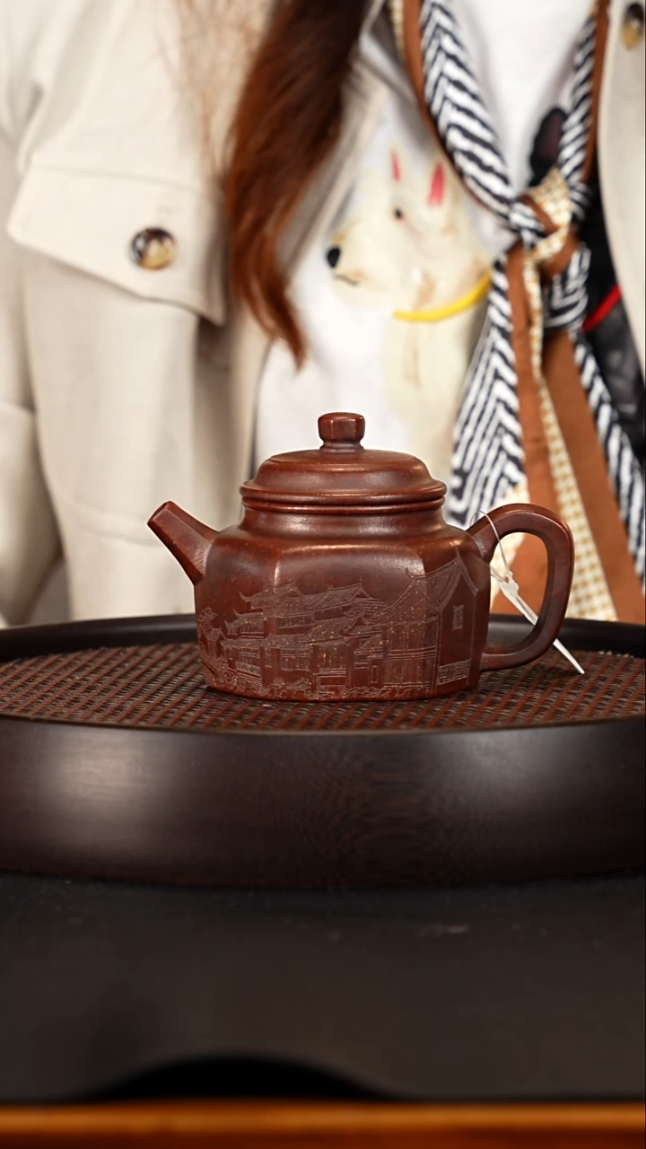 茶壶紫砂 宜兴紫砂壶龙山古乌泥六方德中320cc