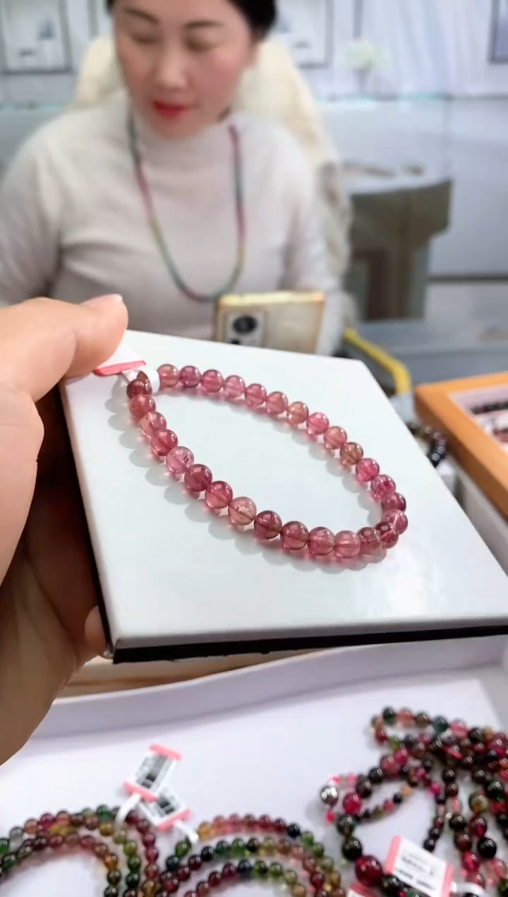 【闪购商品】碧玺手链未镶嵌多样性发一条