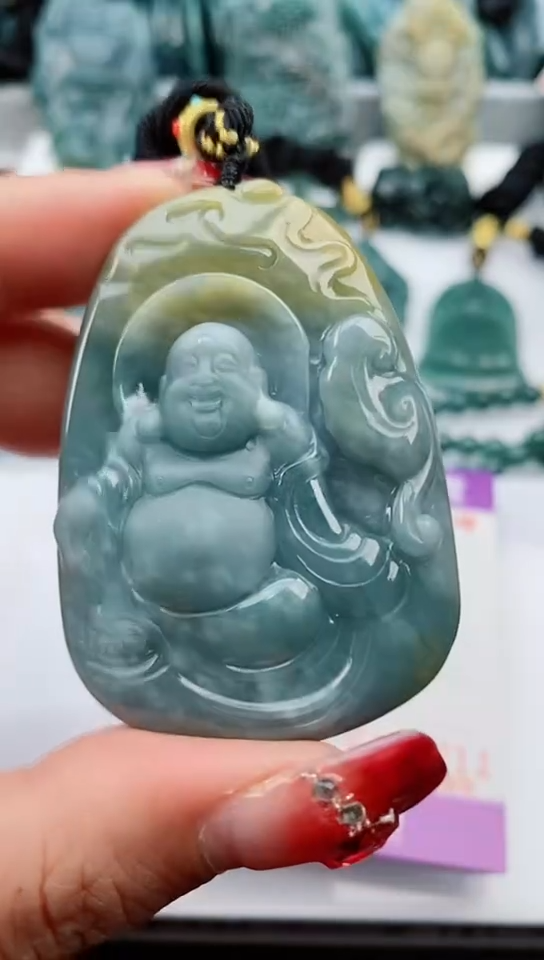 【闪购商品】翡翠颈饰未镶嵌         