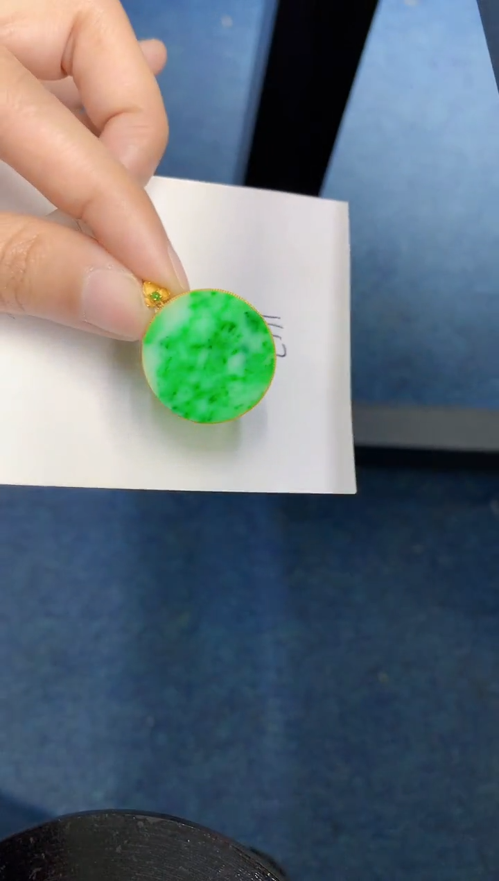 【闪购商品】翡翠颈饰18K金镶嵌000000000