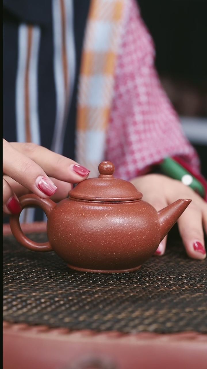 【闪购商品】紫砂红降坡11号水平微微暇