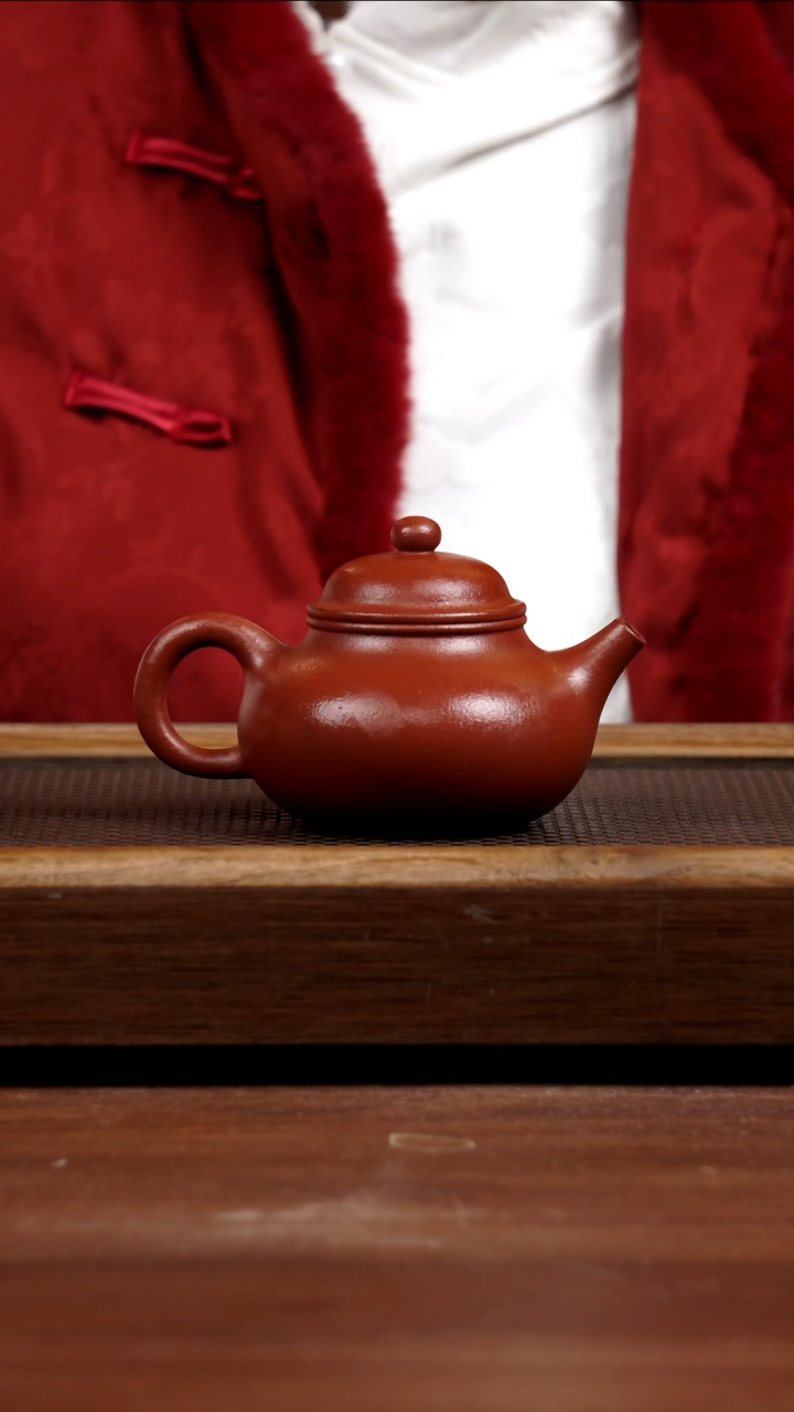 【闪购商品】紫砂茶壶红沉香容天230CC