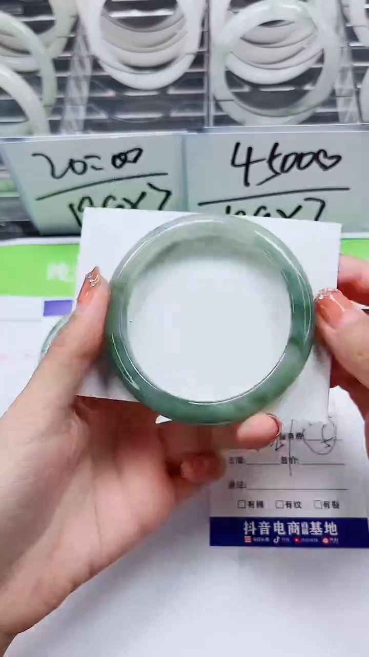 【闪购商品】石英质玉手镯未镶嵌A117-55/56