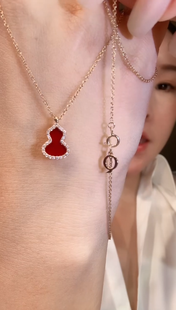 【闪购商品】钻石颈饰18K金镶嵌葫芦项链