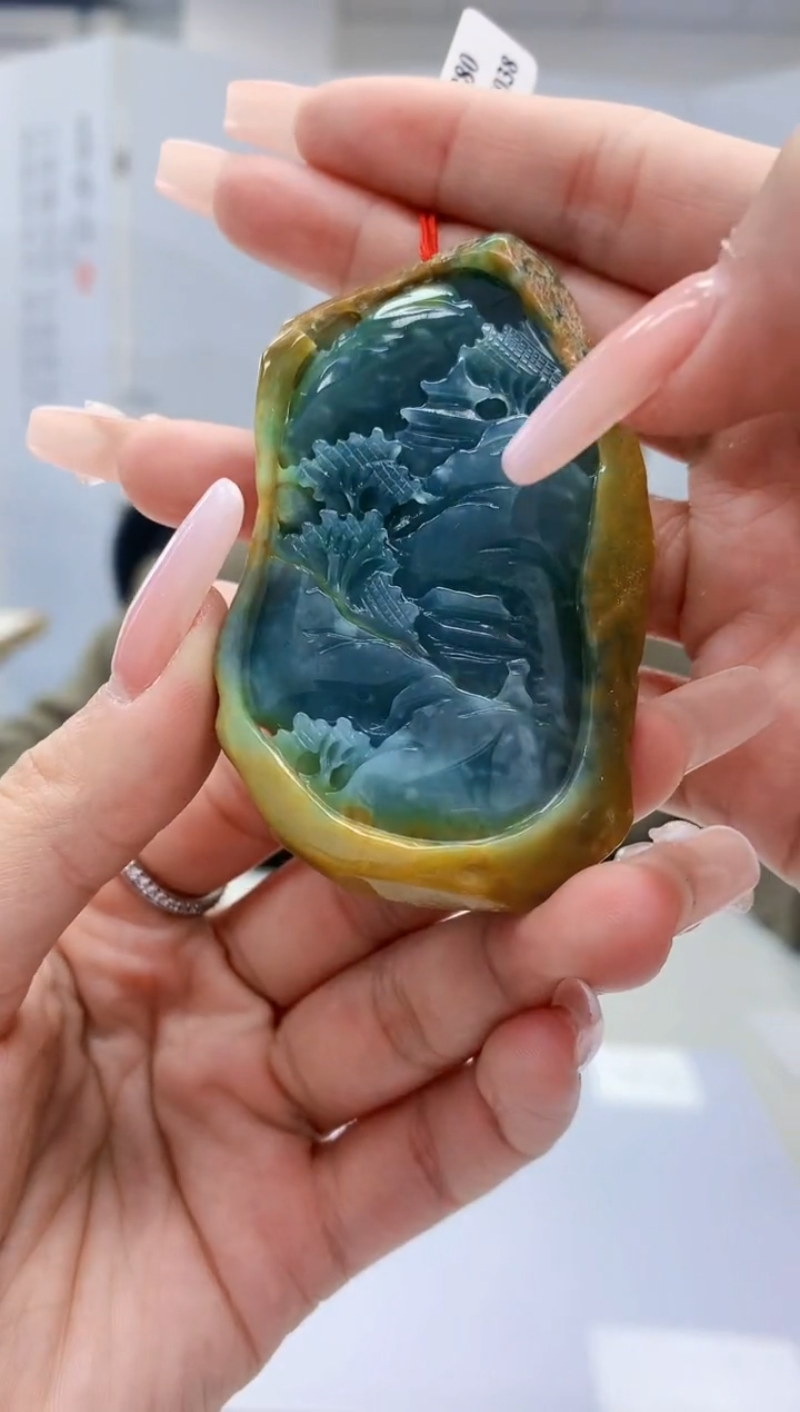 【闪购商品】定制翡翠未镶嵌4812lr-毛货挂件70