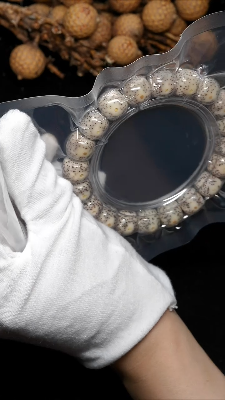 手串星月菩提12*11-A032-8大眼睛骨白